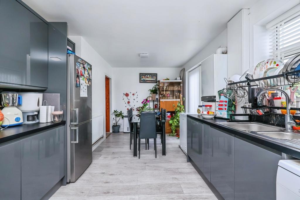 House in Nottingham - View 5