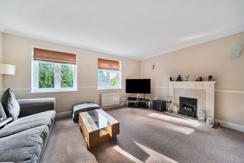 4 bedroom townhouse for sale, Bunce Drive, Caterham CR3