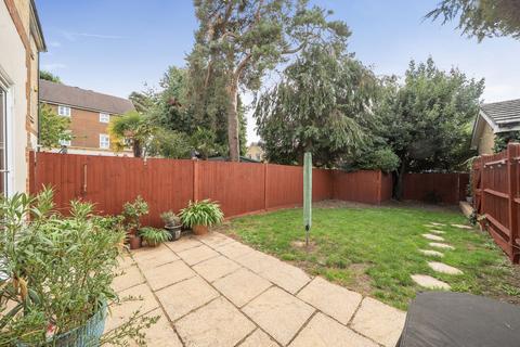 4 bedroom townhouse for sale, Bunce Drive, Caterham CR3