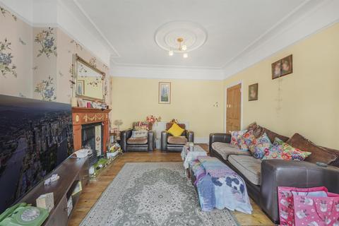 3 bedroom terraced house for sale, Beech Hall Road, London E4