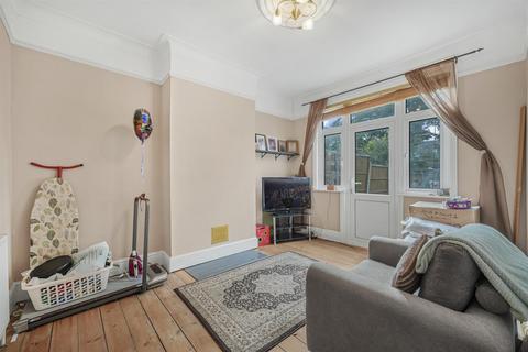 3 bedroom terraced house for sale, Beech Hall Road, London E4
