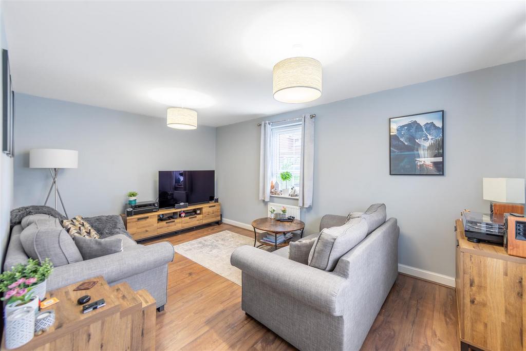 House in Newcastle Upon Tyne - View 2