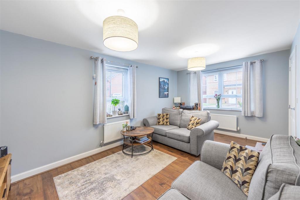 House in Newcastle Upon Tyne - View 3