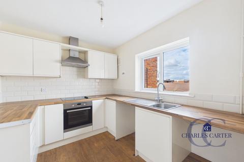 2 bedroom flat to rent, High Street, Tewkesbury