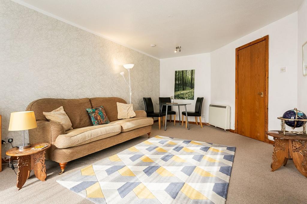 Apartment in Edinburgh, Leith - View 3