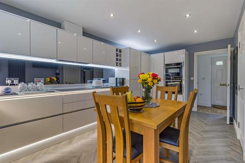 5 bedroom detached house for sale, Highgate, Wombwell, Barnsley