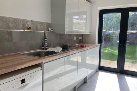 2 bedroom terraced house to rent, WEST WATFORD WD18