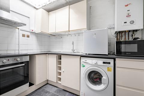 2 bedroom apartment for sale, Downham Way, BROMLEY, Kent, BR1