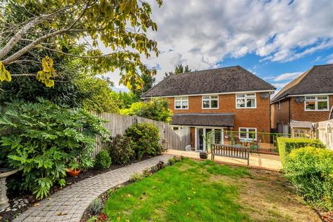 4 bedroom house for sale, Bunbury Way, Epsom Downs