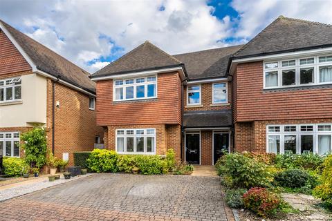 4 bedroom house for sale, Bunbury Way, Epsom Downs