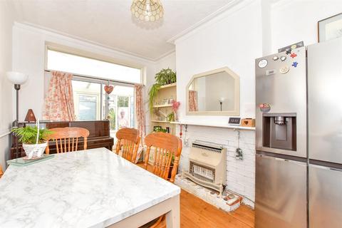 4 bedroom terraced house for sale, Alverstone Road, Southsea PO4