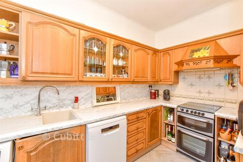 4 bedroom terraced house for sale, Alverstone Road, Southsea PO4