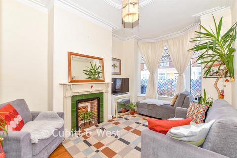 4 bedroom terraced house for sale, Alverstone Road, Southsea PO4