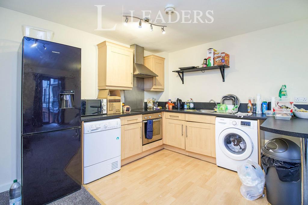 Apartment in Nottingham - View 3