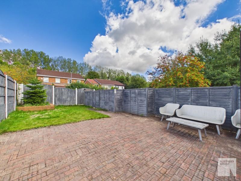House in Manchester, Bradford - View 2
