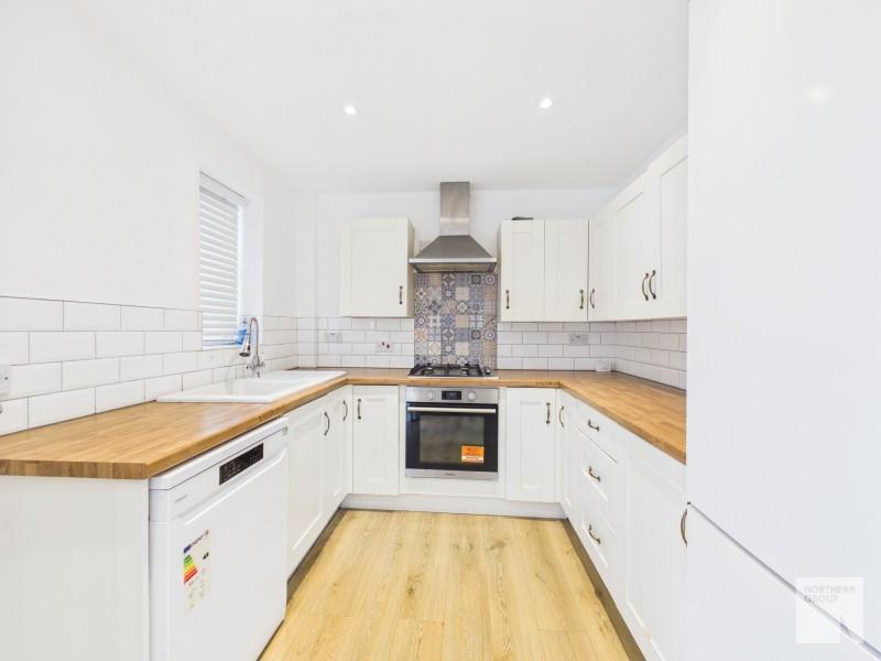 House in Manchester, Bradford - View 4