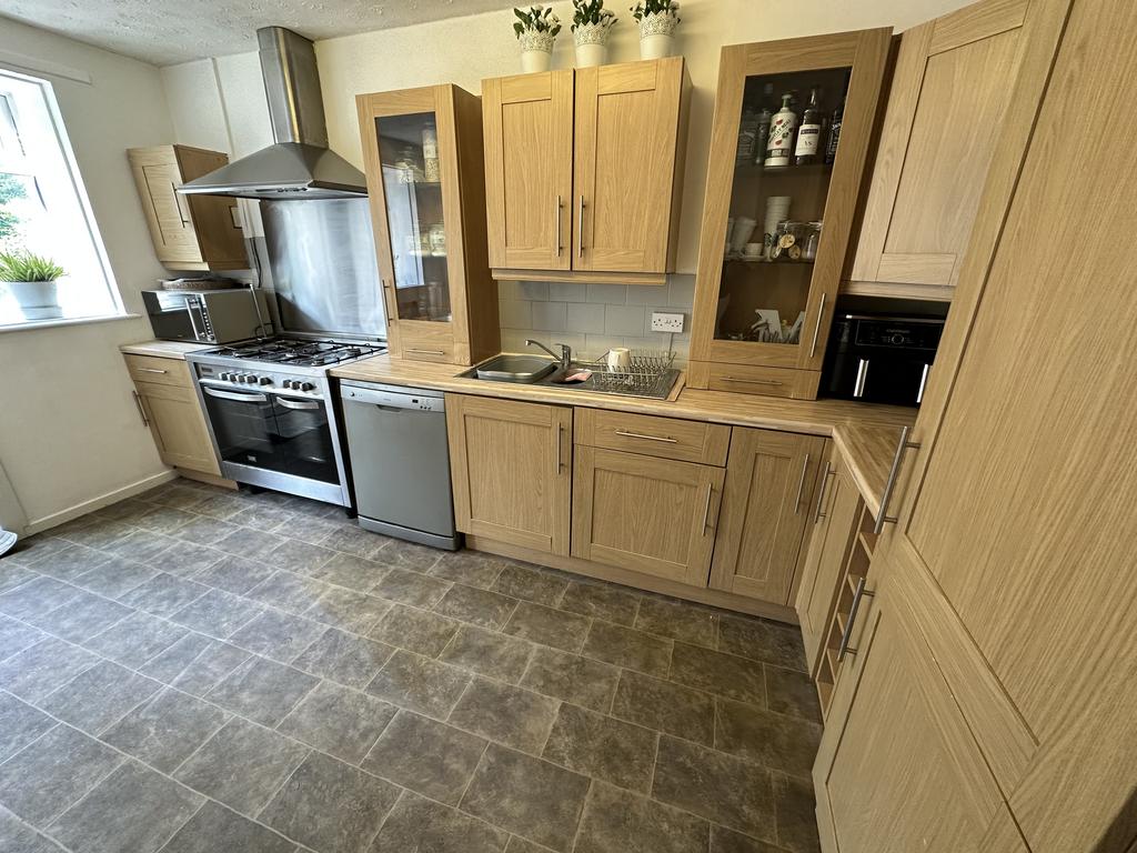 House in Sheffield, South Yorkshire - View 3