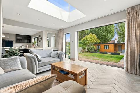 5 bedroom semi-detached house for sale, Lodge Avenue, Romford, RM2
