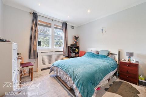 3 bedroom semi-detached house for sale, Dursley Road, London