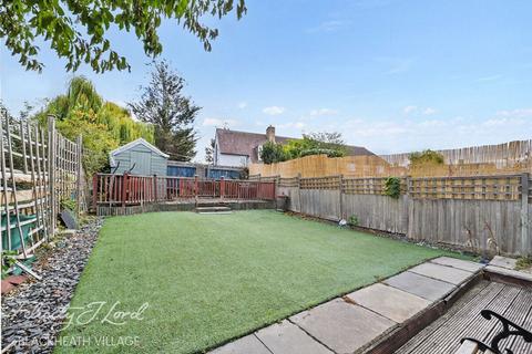 3 bedroom semi-detached house for sale, Dursley Road, London