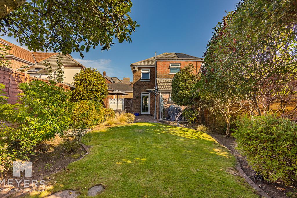 House in Bournemouth, Charminster - View 4