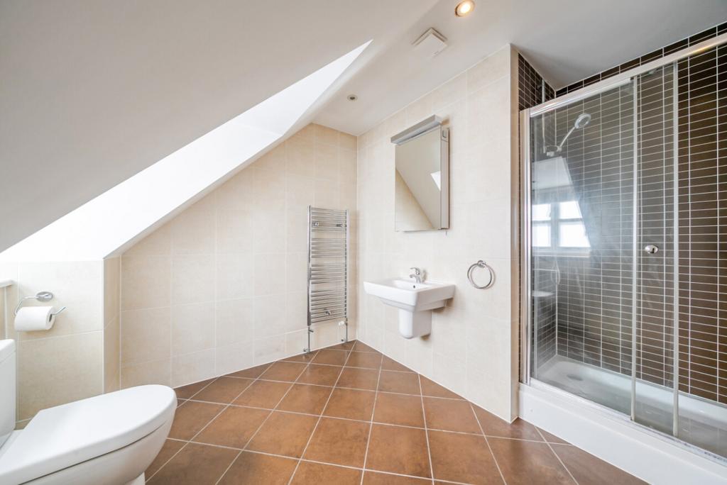 Apartment in London - View 5