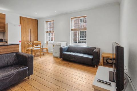 1 bedroom in a flat share to rent, B1 Tanners Court 9 Friars, Newcastle upon Tyne, NE1 5XE