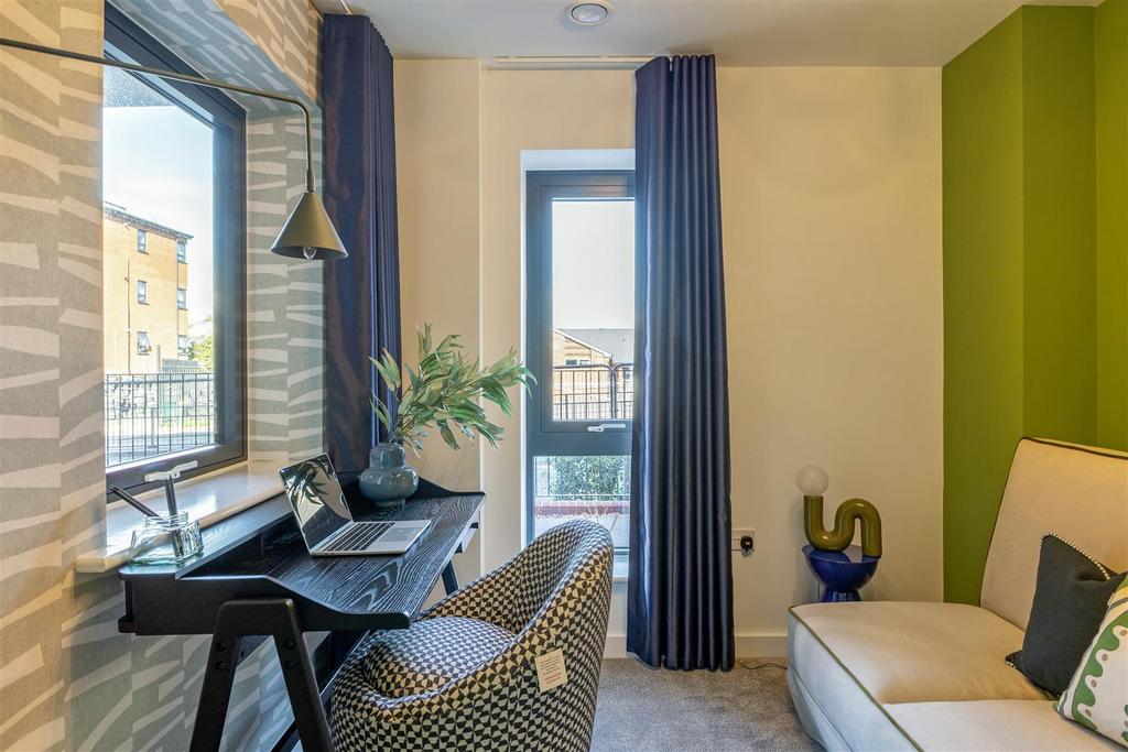 Apartment in Reading - View 4