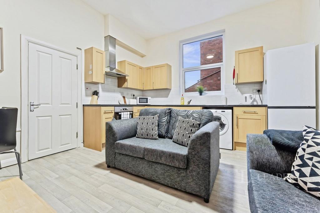 House in Nottinghamshire - View 5