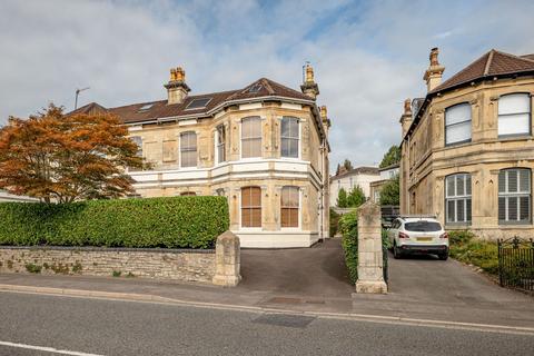 Studio for sale, Newbridge Road, Bath, BA1