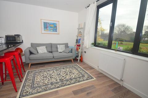 1 bedroom flat to rent, Novellus Court, Epsom KT18