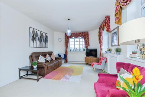 2 bedroom apartment for sale, Stoneygate Court, Leicester