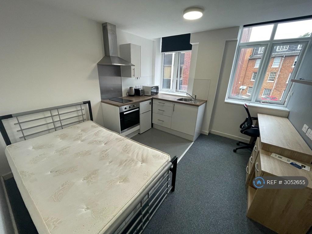 Apartment in Leicester - View 3