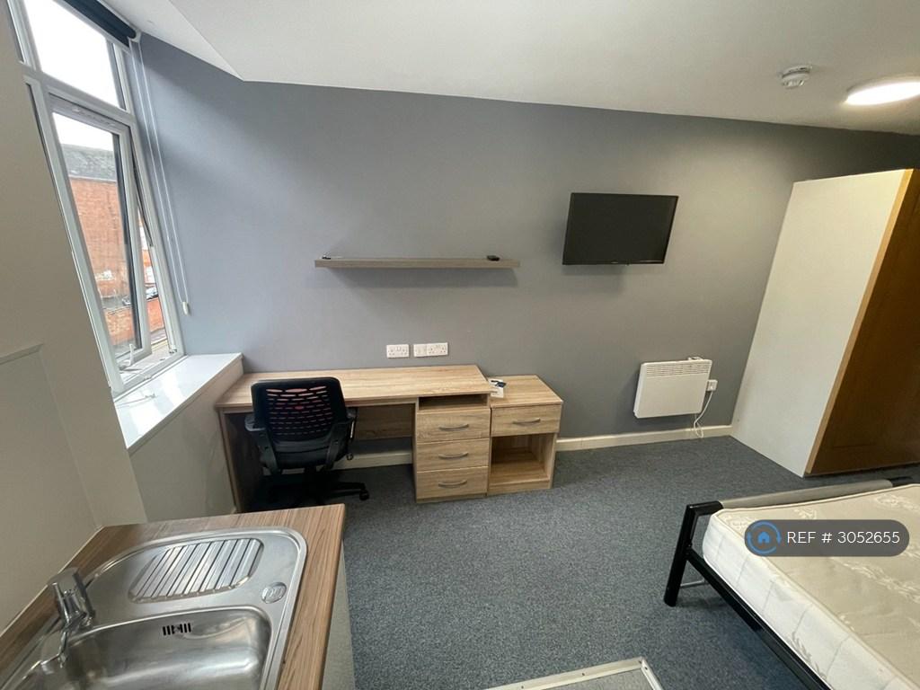 Apartment in Leicester - View 5