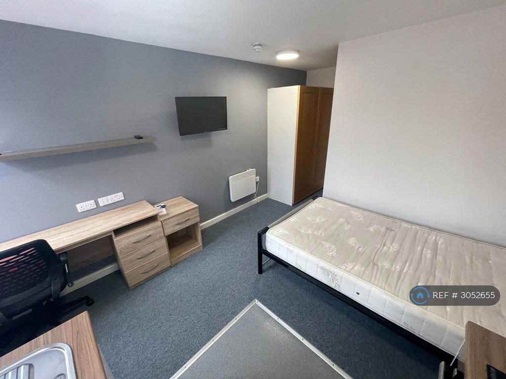 Apartment in Leicester - More