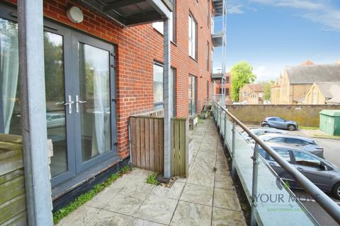 2 bedroom flat for sale, Midland Road, Hertfordshire HP2