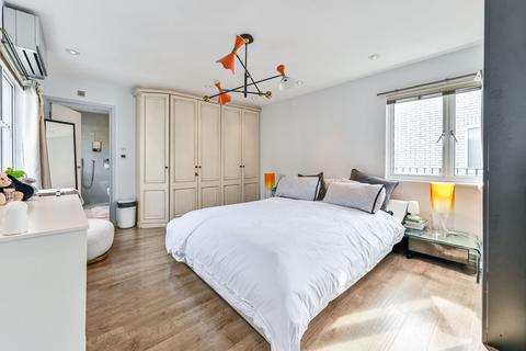 1 bedroom flat to rent, Bride Lane, Blackfriars, London, EC4Y