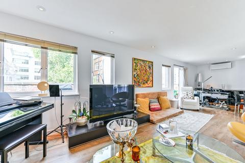 1 bedroom flat to rent, Bride Lane, Blackfriars, London, EC4Y