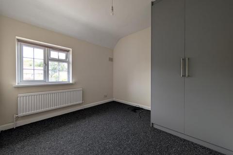 3 bedroom house to rent, Wescott Way, Uxbridge