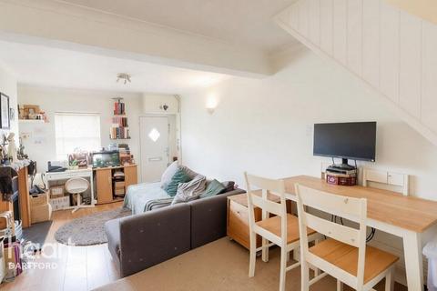 2 bedroom terraced house for sale, Main Road, Dartford