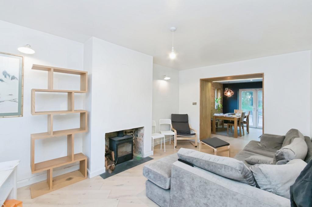 House in Brighton, Whitehawk - More