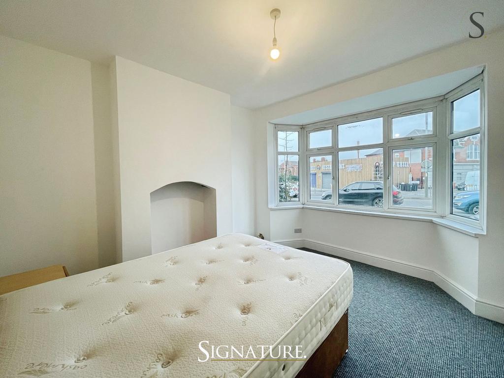 House in Leicester - View 2