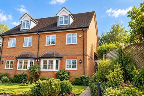 undefined, Hampton Close, Borehamwood
