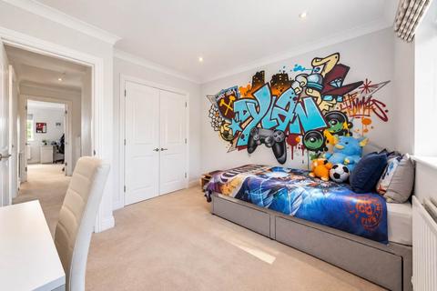 undefined, Hampton Close, Borehamwood