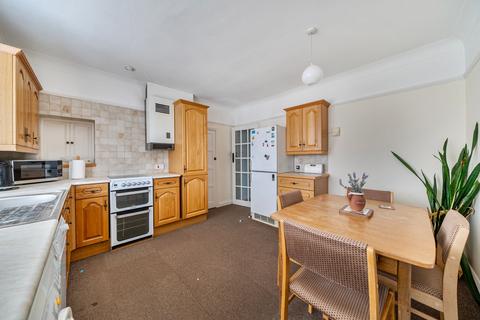 3 bedroom detached house for sale, Manor Avenue, Caterham CR3