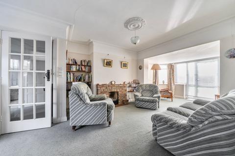 3 bedroom detached house for sale, Manor Avenue, Caterham CR3
