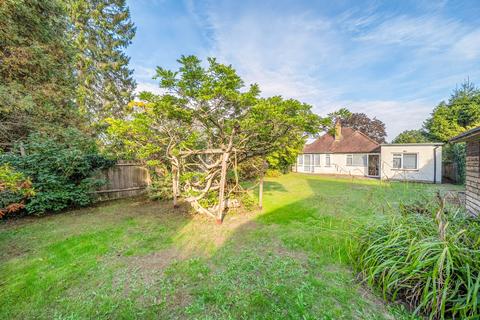 3 bedroom detached house for sale, Manor Avenue, Caterham CR3