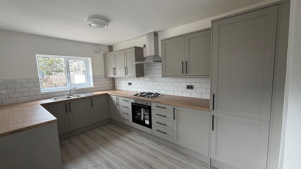 House in Cardiff - View 2