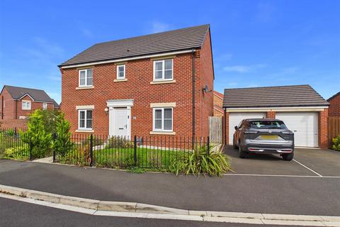 4 bedroom detached house for sale, Hadar Road, Queensgate, Stockton-on-tees