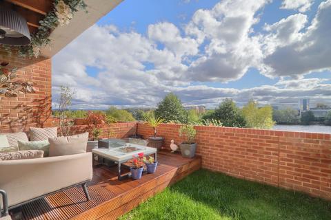 4 bedroom terraced house for sale, Grainton Court, Stockton-On-Tees, TS18